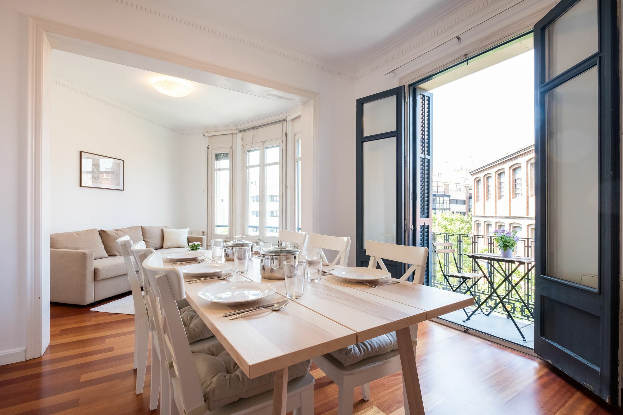 Stunning 4br In Sagrada Familia Apartment