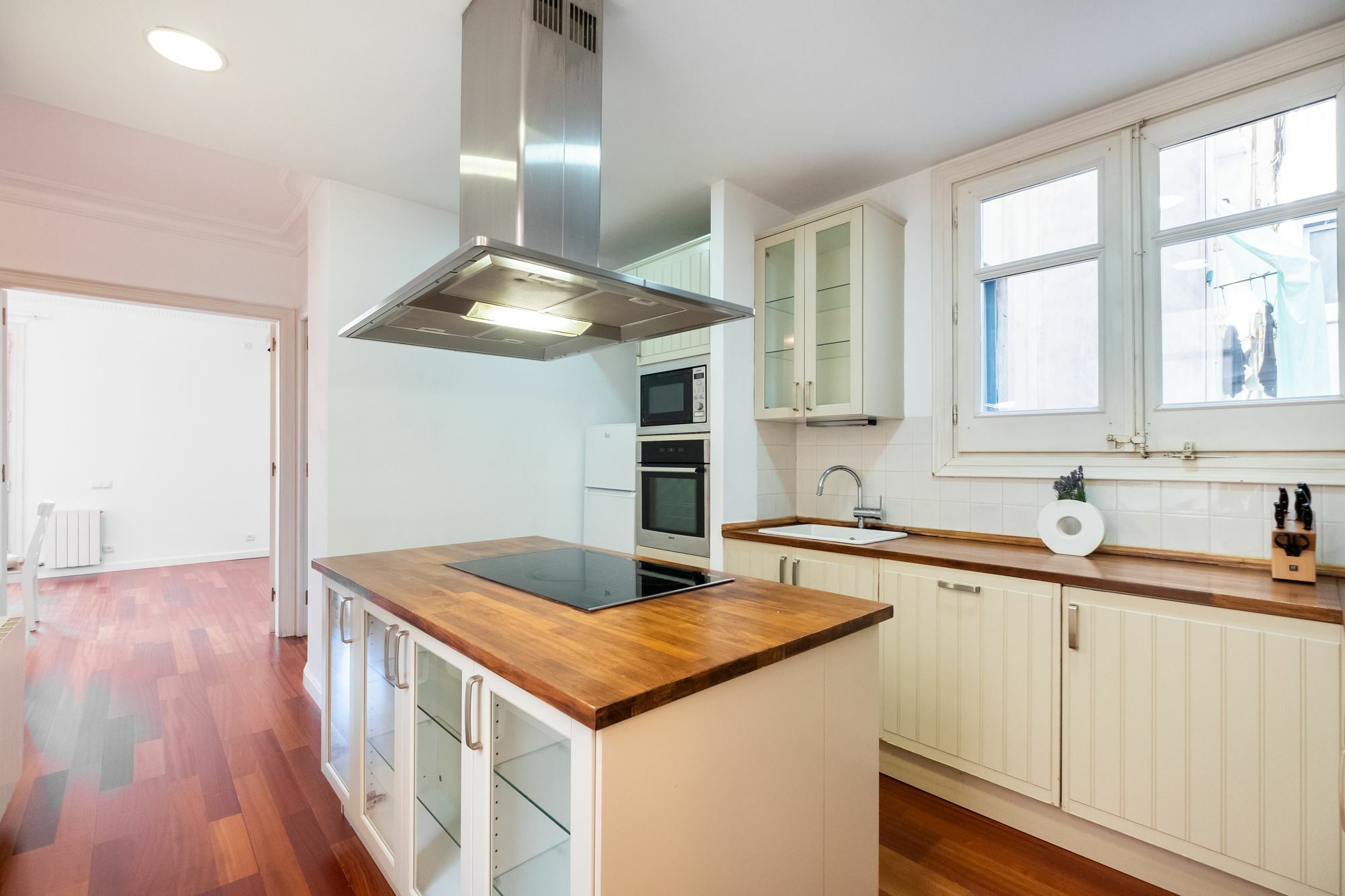 Stunning 4br In Sagrada Familia Appartement *