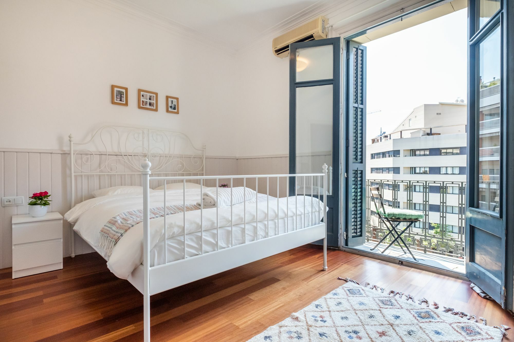 Stunning 4br In Sagrada Familia Appartement